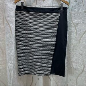 Tristan Pencil Skirt Womens 12 Black White Geometric Chevron Made in Canada EXCL